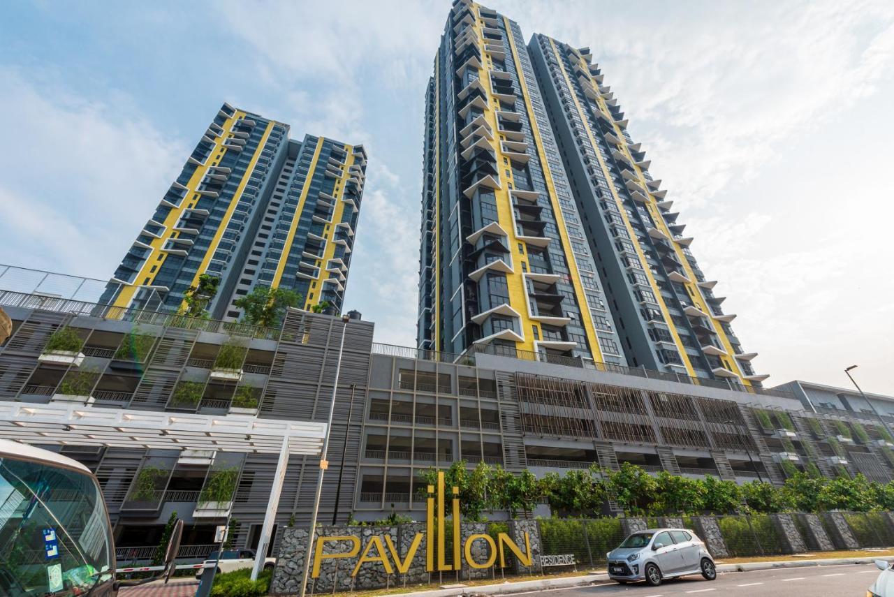 Апартаменты Le Pavillion Puchong By Widebed Upto 6Pax Куала-Лумпур Экстерьер фото