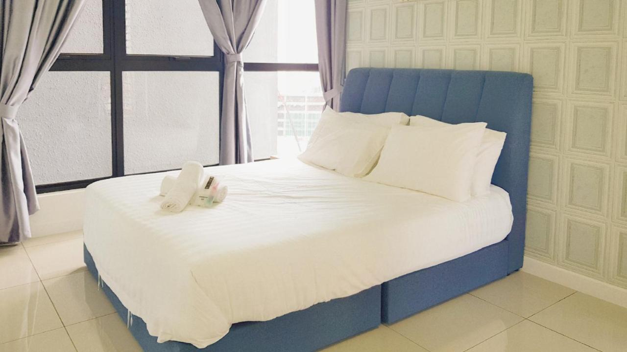 Апартаменты Le Pavillion Puchong By Widebed Upto 6Pax Куала-Лумпур Экстерьер фото
